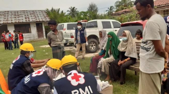 3 Bulan Terdampar di Lautan, Pengungsi Rohingya Keluhkan Beragam Penyakit