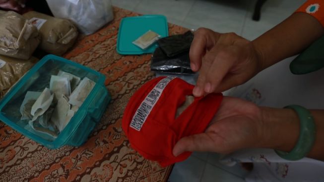 Ibu-Ibu di Prambanan Buat Masker Inhaler Alami, Cocok untuk Penderita Asma