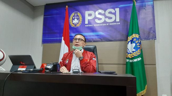 Ketua Umum PSSI Mochamad Iriawan saat memberikan keterangan pers terkait kompetisi musim 2020 di Kantor PSSI, Gedung Fx, Jakarta, Minggu (28/6/2020). (Suara.com / Adie Prasetyo Nugraha). 