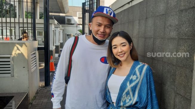 Gisella Anastasia dan Wijaya Saputra [Suara.com/Herwanto]