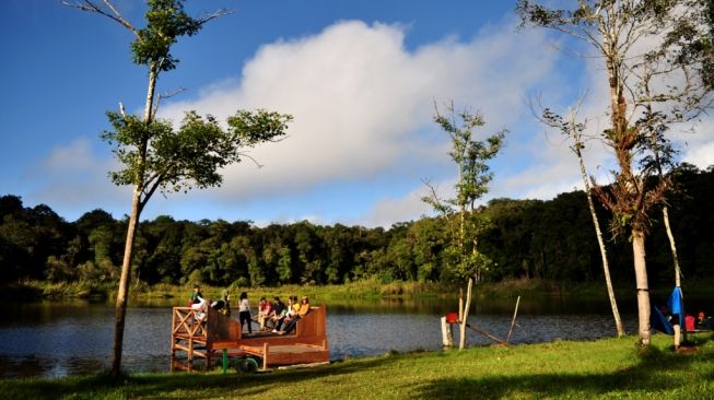 Wisata Danau Tambing Siap Beradaptasi di Masa Normal Baru