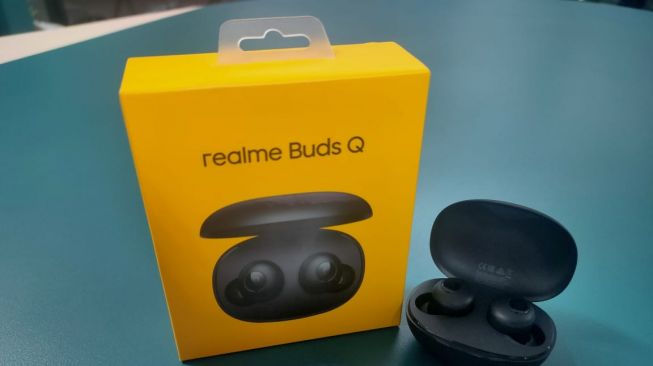 realme Buds Q, TWS Entry-Level Desain Premium dan Berdaya Tahan Lama