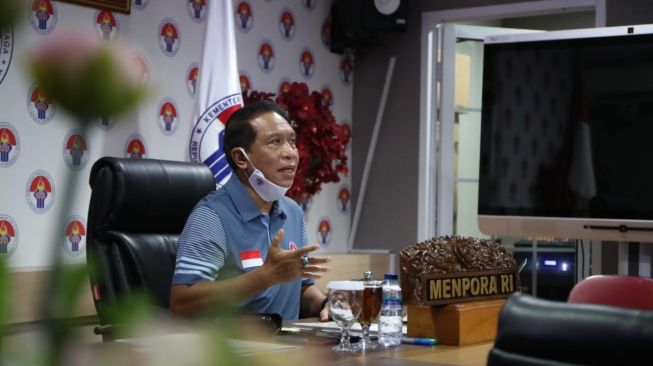 Menpora Zainudin Amali berharap para pengelola olahraga tradisional baik di pemerintahan atau kelompok masyarakat untuk terus mengembangkan olahraga tradisional yang menjadi warisan budaya bangsa ke semua masyarakat, khususnya di kalangan anak muda milenial. (Dok : Kemenpora). 