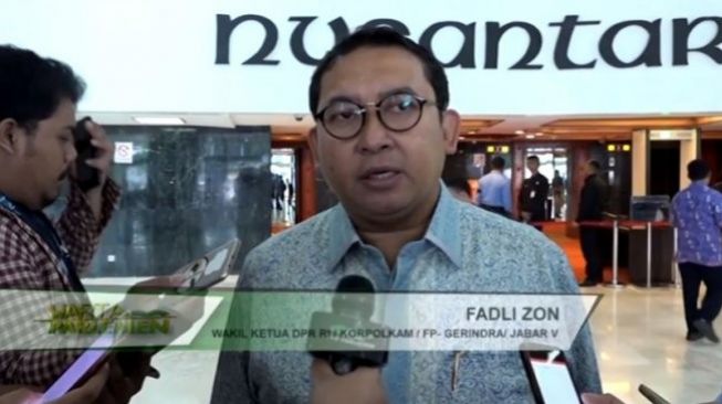 Jokowi Marah-marah, Fadli Zon : Artinya Menterinya Memang Bermasalah