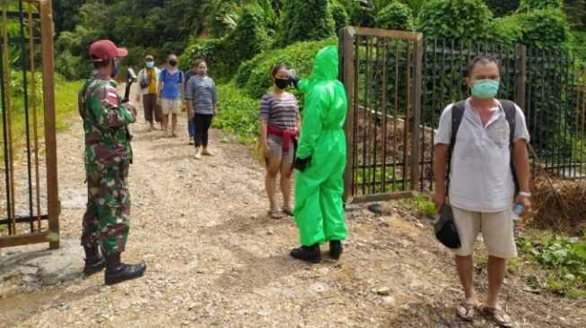TNI Gagalkan Upaya Penyelundupan Orang di Entikong