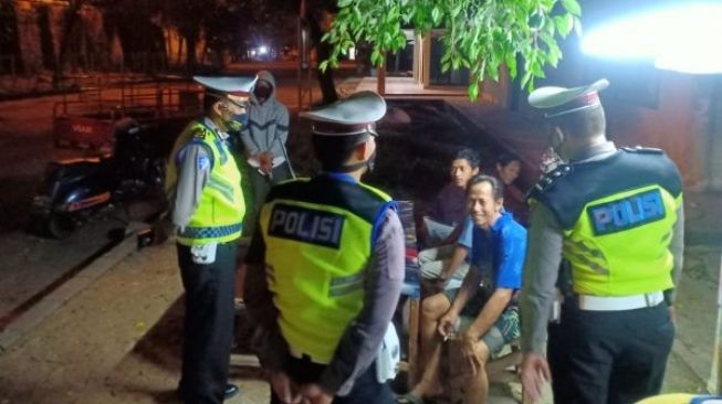 Disiplinkan Warga Hadapi New Normal, Polda Banten Gelar Pendekatan Dialog