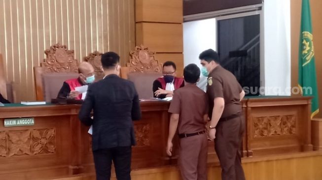 Djoko Tjandra mangkir di sidang lanjutan peninjauan kembali (PK) di PN Jakarta Selatan. (Suara.com/Arga).