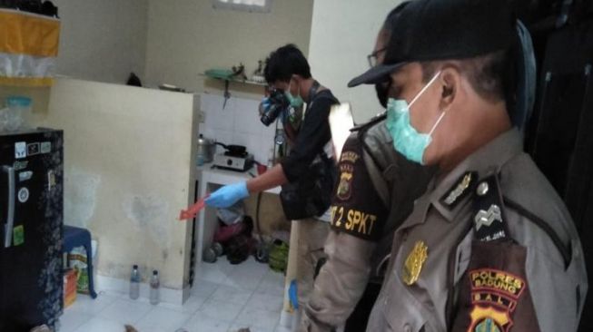 Pasangan Kekasih Ditemukan Tewas di Kamar Kos