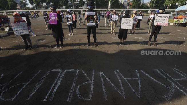 Geruduk Gedung DPR, Massa Gerak Perempuan Tolak RUU P-KS