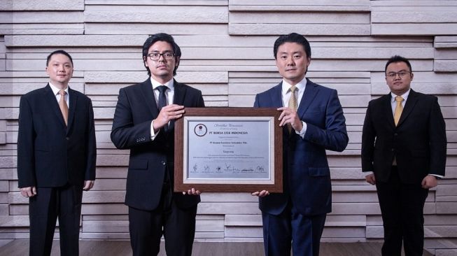 Resmi Listing di BEI, Saham Boston Furniture Industries Naik 10 Persen