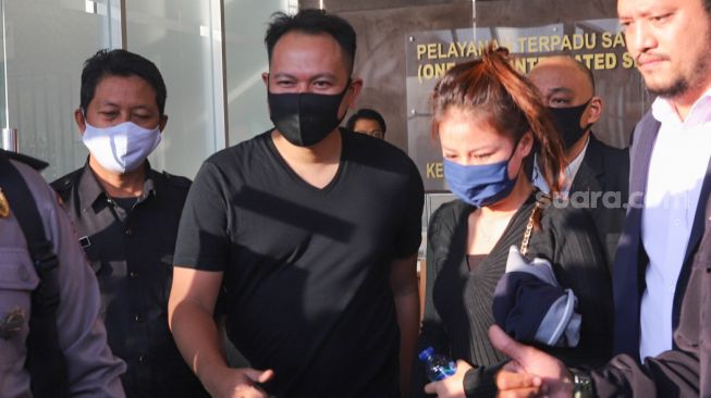 Dihina Penipu, Alasan Adik Vicky Prasetyo Polisikan Angel Lelga