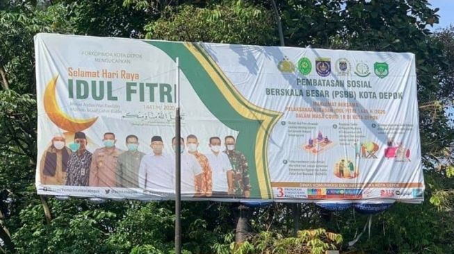 Viral Masker Pejabat Melayang, Spanduk di Depok Ditertawakan Warganet