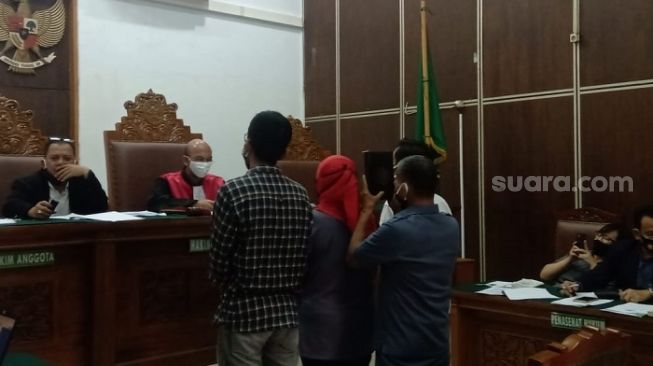 Tiga saksi yang dhhadirkan pengacara tersangka Ravio Patra terkait sidang praperadilan di PN Jakarta Selatan. (Suara.com/Arga)