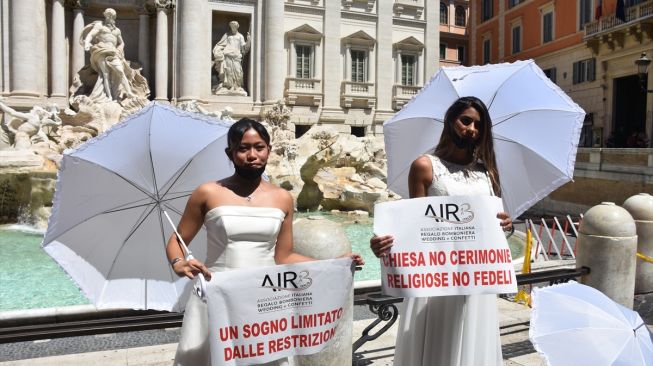 Demo Pengantin Wanita Italia soal Larangan Pernikahan di Masa Pandemi