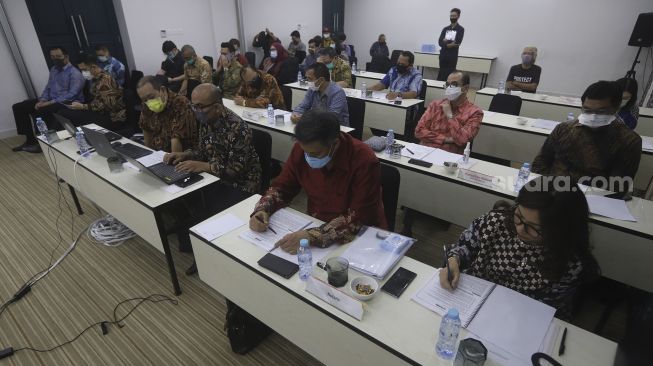 Suasana Rapat Umum Pemegang Saham (RUPS) PT Arkadia Digital Media Tbk di Jambuluwuk Thamrin Hotel, Jakarta, Jumat (10/7). [Suara.com/Angga Budhiyanto]
