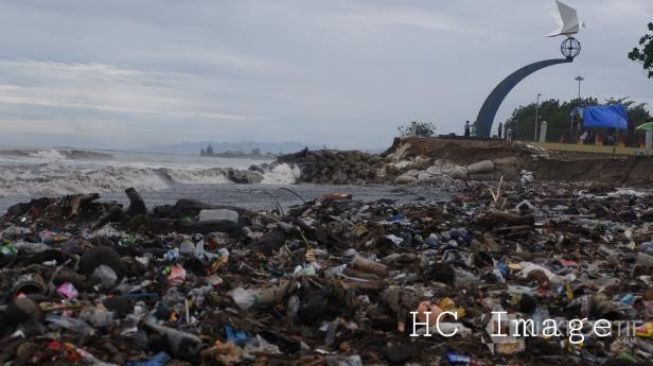 Pemko Padang Klaim Tidak Ada Sampah Medis Berceceran di TPS Selama Covid-19