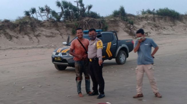 Mayat Terdampar di Pantai Pandeglang, Diduga Warga yang Hilang di Sukabumi