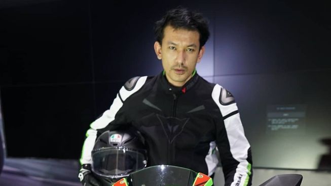 Best 5 Oto: Rio Dewanto Motoran,  Kawasaki Ninja ZX-25R dan Kymco X-Town