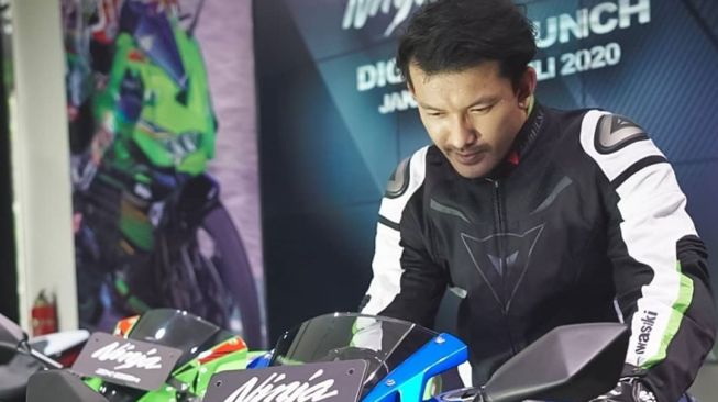 Rio Dewanto Jajal Kawasaki Ninja ZX-25R. (Instagram)