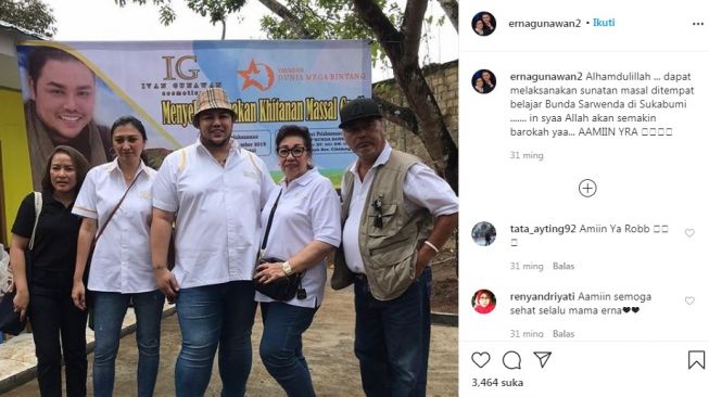 Potret kebersamaan Ivan Gunawan dan ayahnya, Bambang Tjahyo Gunawan [Instagram/@ernagunawan2]