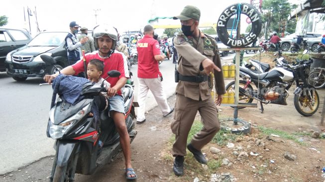 Warga Masuk Makassar Harus Punya Surat Bebas Virus Corona