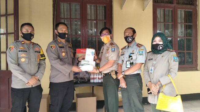 Polres Serang Kota Terima Bantuan Masker, dari BPBD Kabupaten Serang