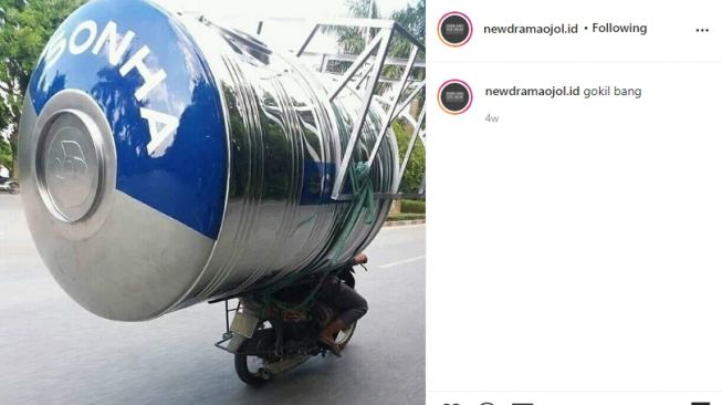 Potret motor dengan muatan ekstrem. (Instagram)