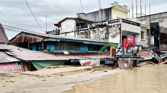 Banjir bandang yang merendam beberapa kecamatan di Luwu Utara, Sulsel, (Foto Dok. ACT).