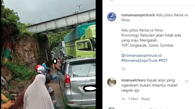 Adu jotos sopir Daihatsu Xenia dan sopir truk, diduga karena rebutan jalan (Instagram)