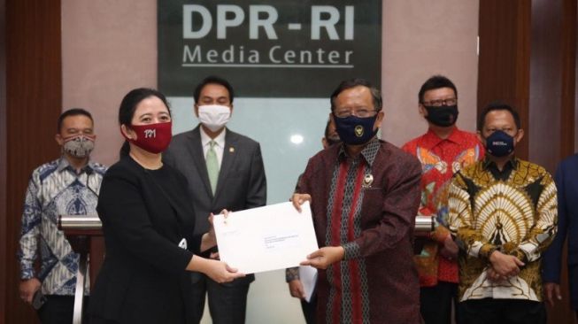 Soal Surpres Ke Dpr Politisi Pdip Pemerintah Setuju Ruu Hip Perkuat Bpip