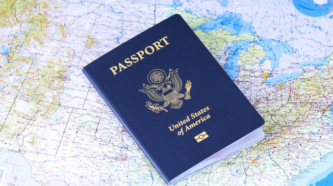 Ilustrasi paspor. (Pixabay/cytis)