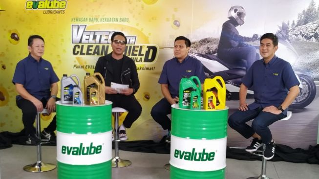 Evalube Formula Veltec with Clean Shield dipaparkan secara virtual launching [Evalube].