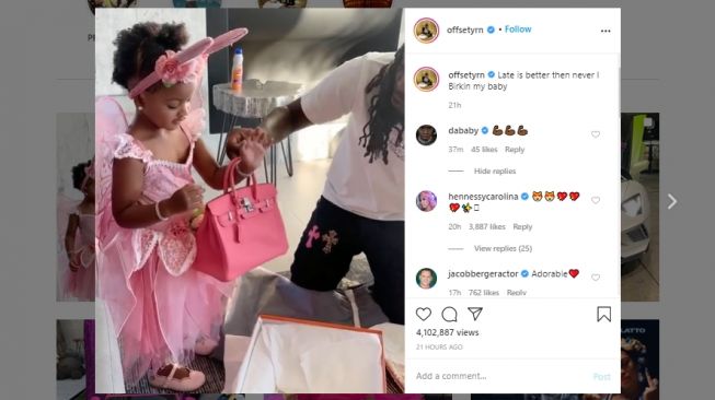 Kulture, anak Cardi B mendapatkan hadiah mewah saat ulang tahun. (Instagram/@offsetyrn)