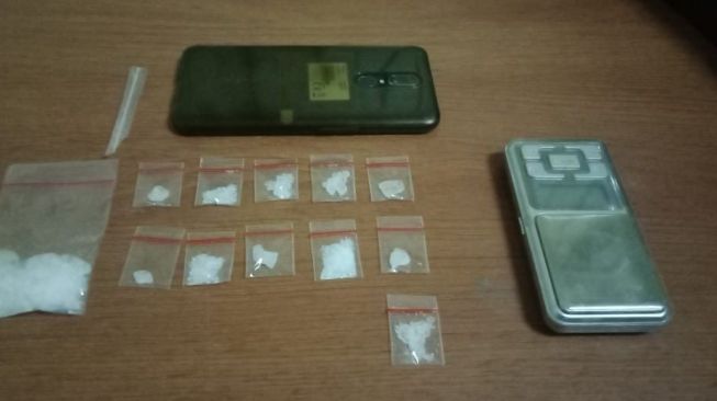 Tukang Bengkel Motor di Lebak Nyambi Jadi Pengedar Narkoba