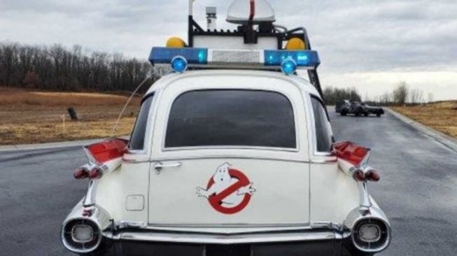 Mobil Ghost Busters. (autoclassics.com)