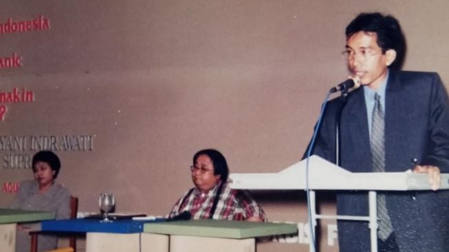 Viral Foto Sri Mulyani dan Jokowi saat 1998, Sri Mulyani Diramal Jadi RI 1