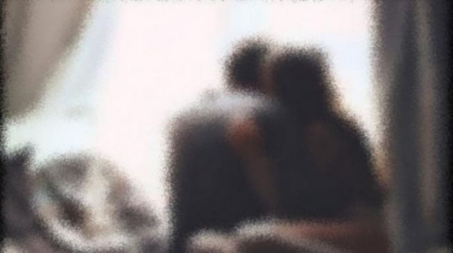 Mesum di Pinggir Jalan Serang, Video Pasangan Remaja Ini Viral di Medsos