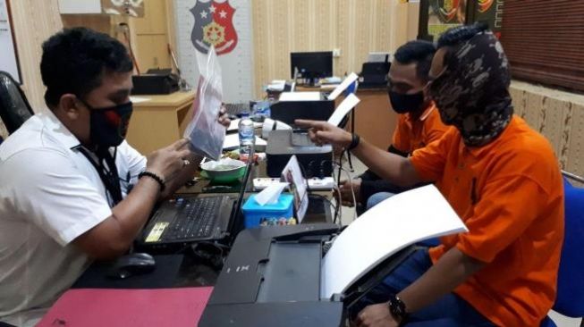 Diduga Jual HP Rusak, Sekuriti RSUD Karimun Babak Belur Dikeroyok 2 Pemuda