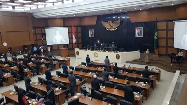38 Orang di Kantor Dewan Jabar Corona, Ketua DPRD Akui Disiplin Rendah