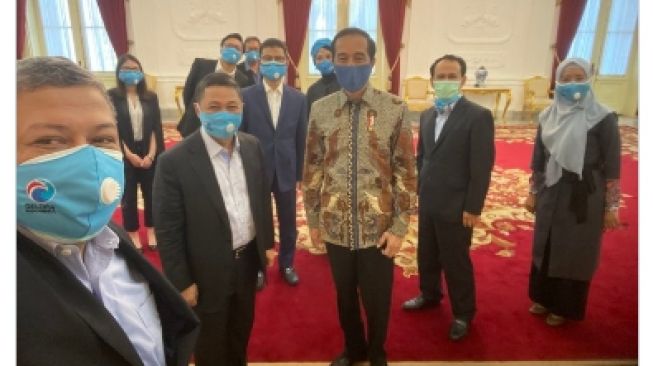 Selfie bareng Jokowi, Fahri Hamzah: Berat Badan Presiden Turun 3 Kg