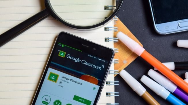 Google Classroom. [Shutterstock]