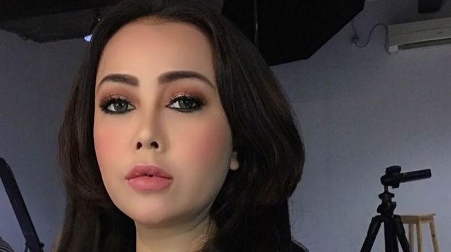 Dagunya Bernanah, Rency Milano Kirim Pengacara ke Klinik Kecantikan