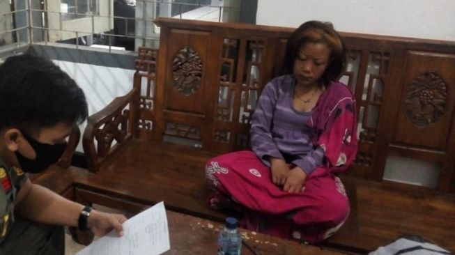 Ditinggal Pacar, Yuliati Stres Jalan kaki 3 Hari dari Malang ke Kediri