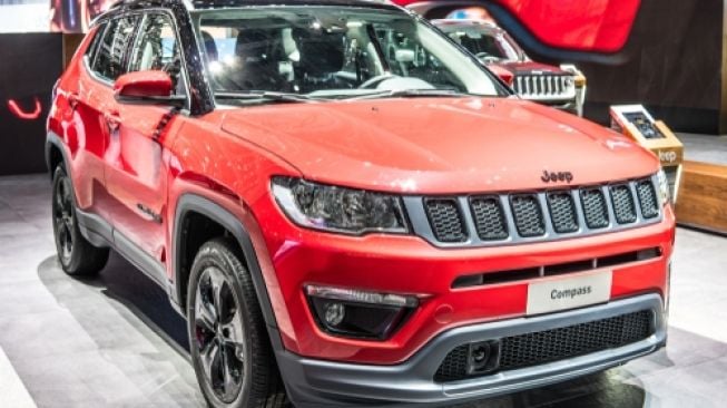 Jepp Compass, salah satu SUV andalan Jeep. Dipamerkan dalam ajang Geneva Motor Show ke-88. Sebagai ilustrasi [Shutterstock].