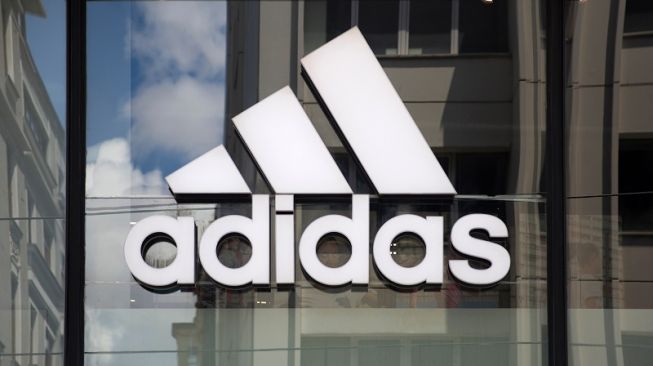 Logo Adidas. [Shutterstock]