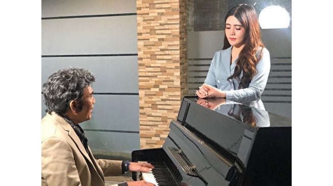 Karena Ini, Rhoma Irama Ajak Via Vallen Duet Lagu "Cuma Kamu"