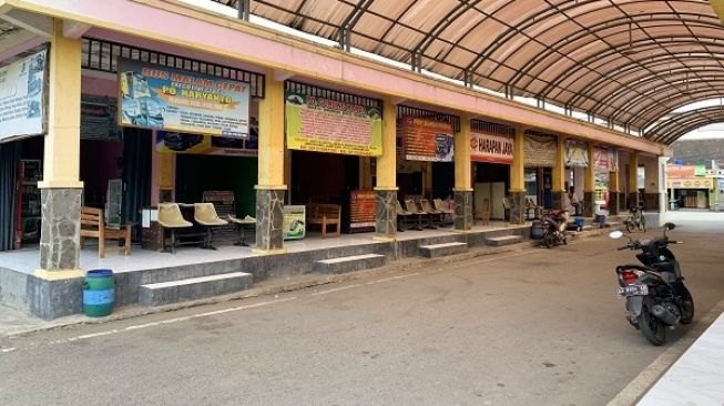 Jeritan Agen Tiket Bus di Karanganyar, Sebulan Tak Dapat Penumpang