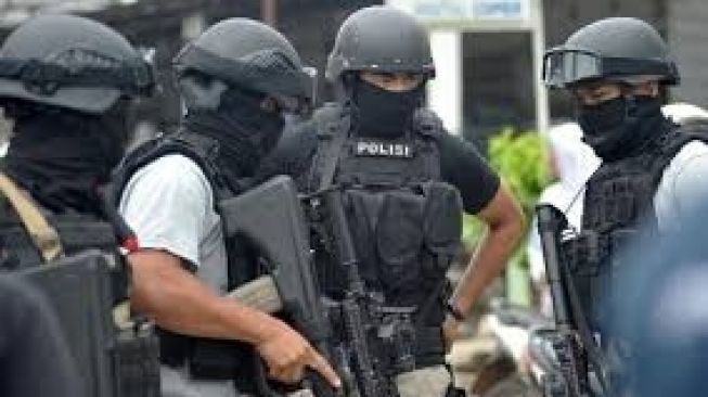 Densus 88 Pulangkan Anak Kecil yang Bawa Pistol Mainan di Sukabumi