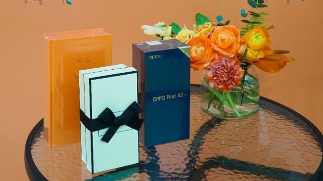 Kolaborasi Unik Parfum Jo Malone & OPPO, Bikin Lelang Untuk Bangun Sekolah