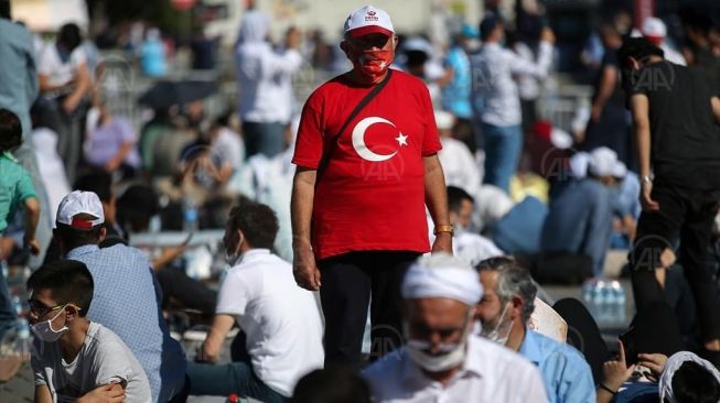 Salat jumat pertama di masjid Haga Sophia. (Anadolu Agency)